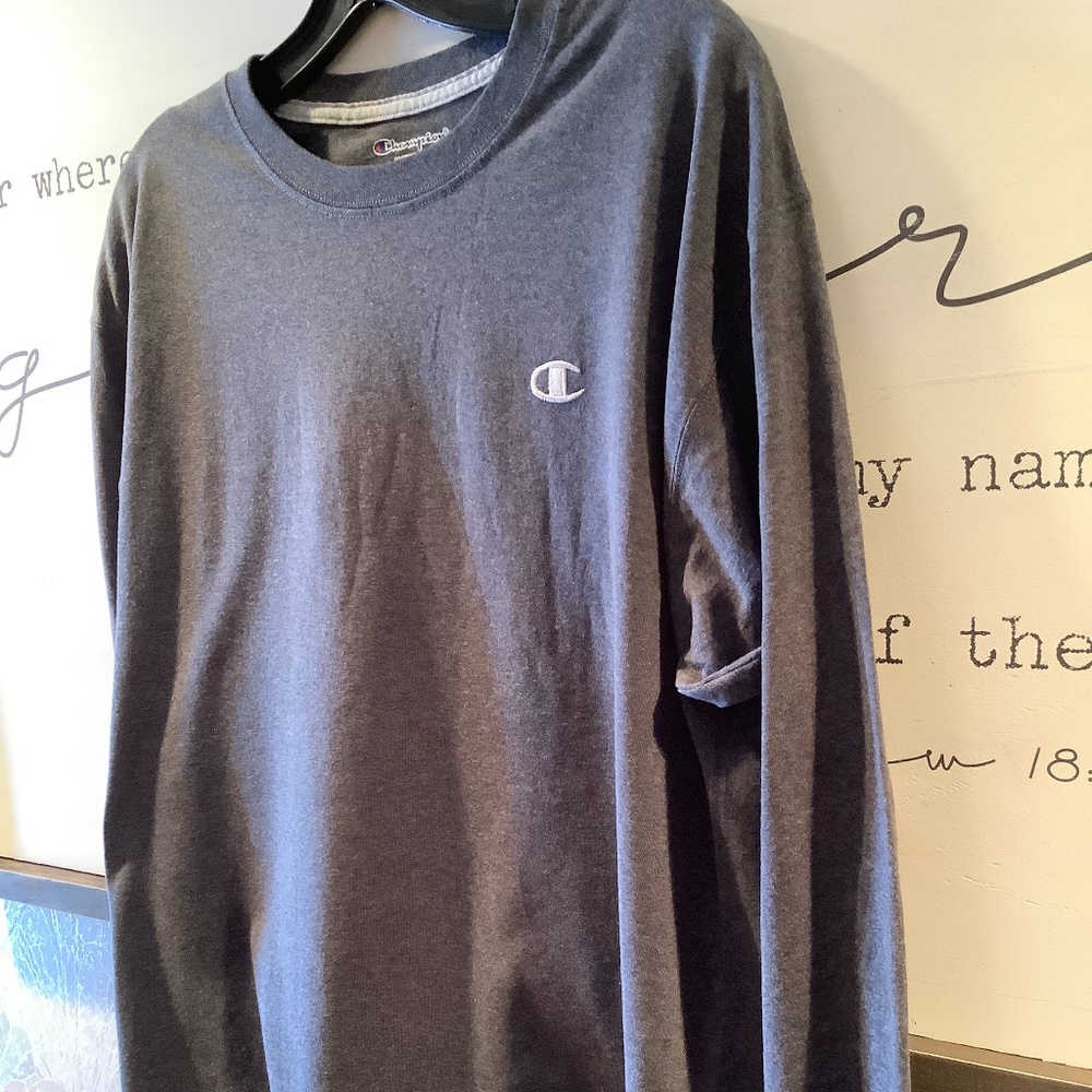 Men’s long sleeve Champion shirt